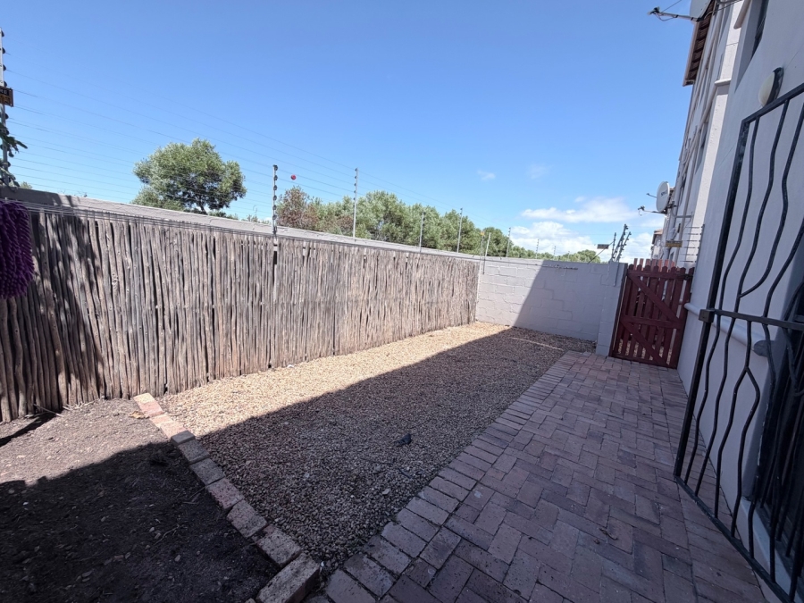 3 Bedroom Property for Sale in Bloubergstrand Western Cape